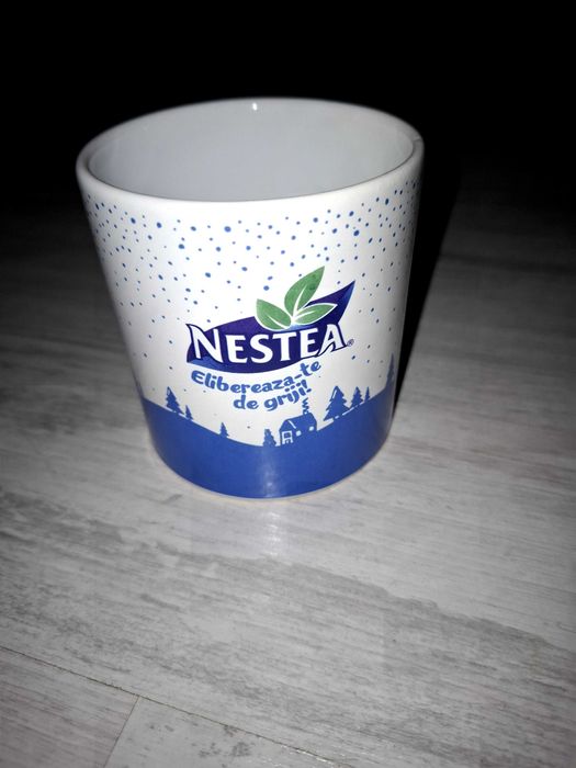Căni pentru cafea ,ceai si 2 suporturi pentru lumânare