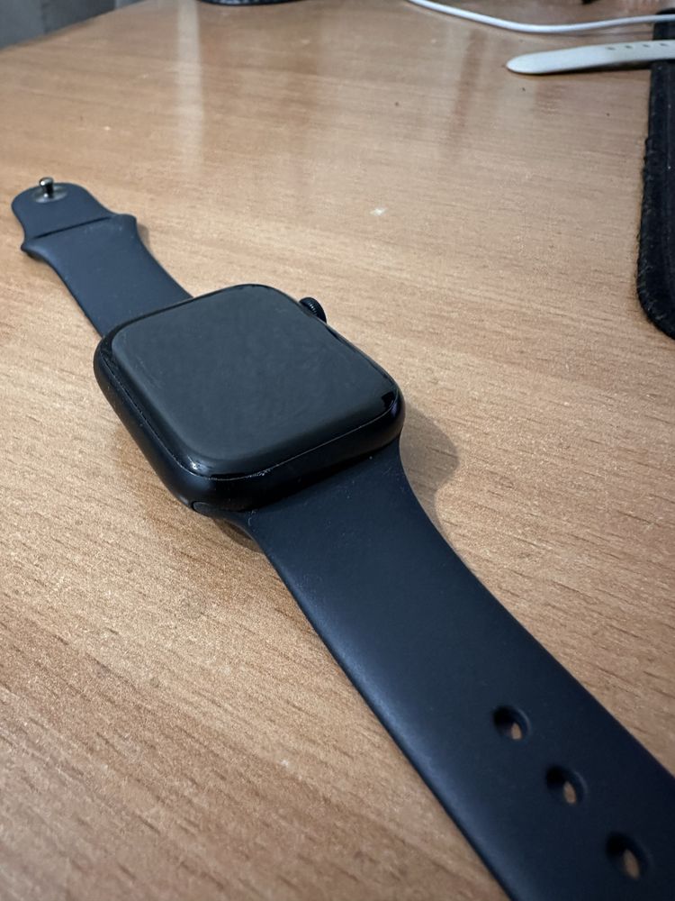 Apple Watch 7 45 mm за 100к