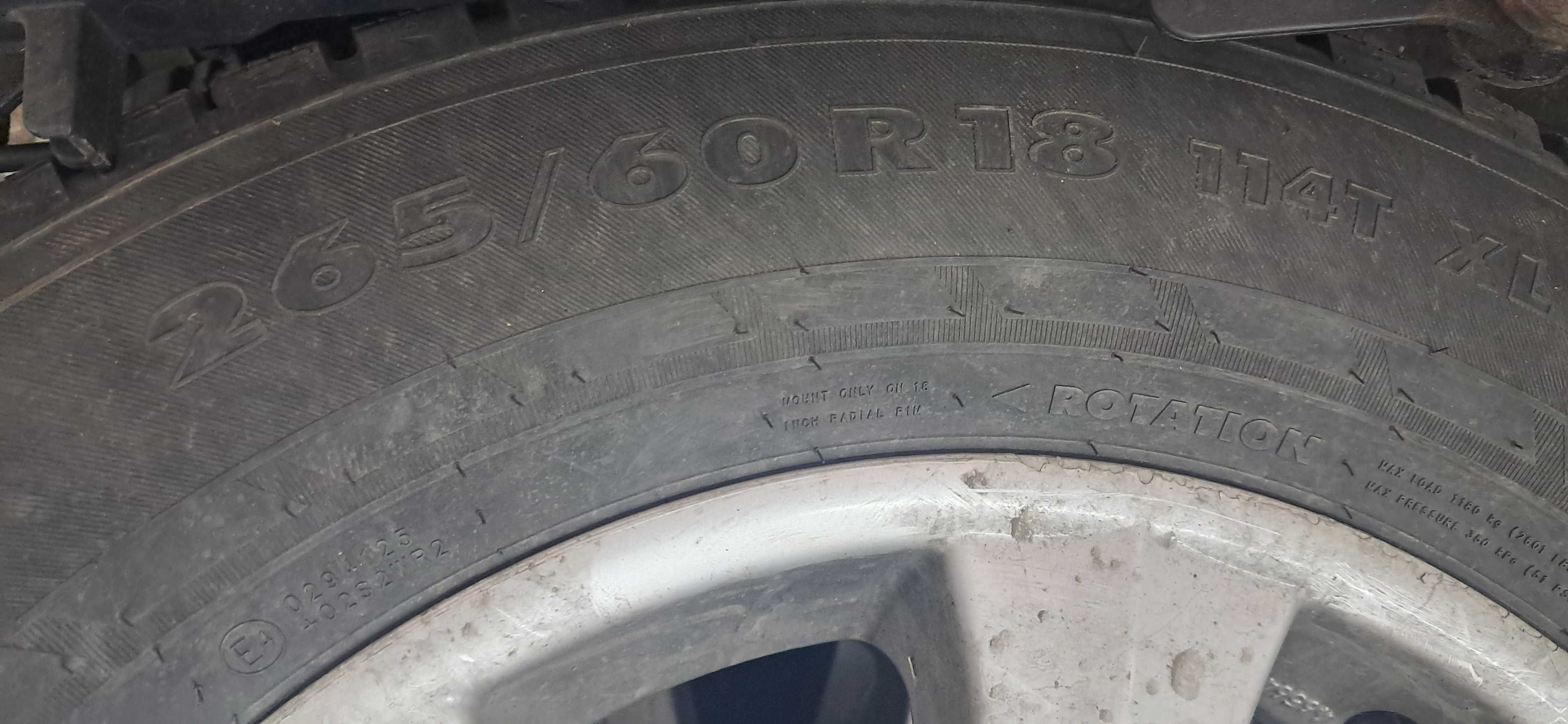 Зимние шины с дисками комплект 265/60/18
