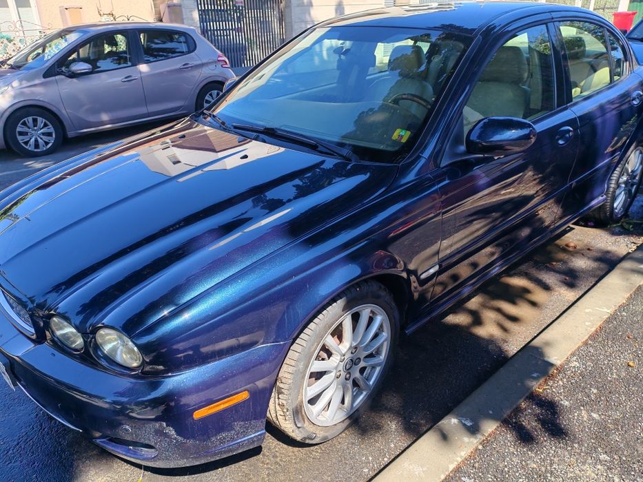 Dezmembrez Jaguar X-Type