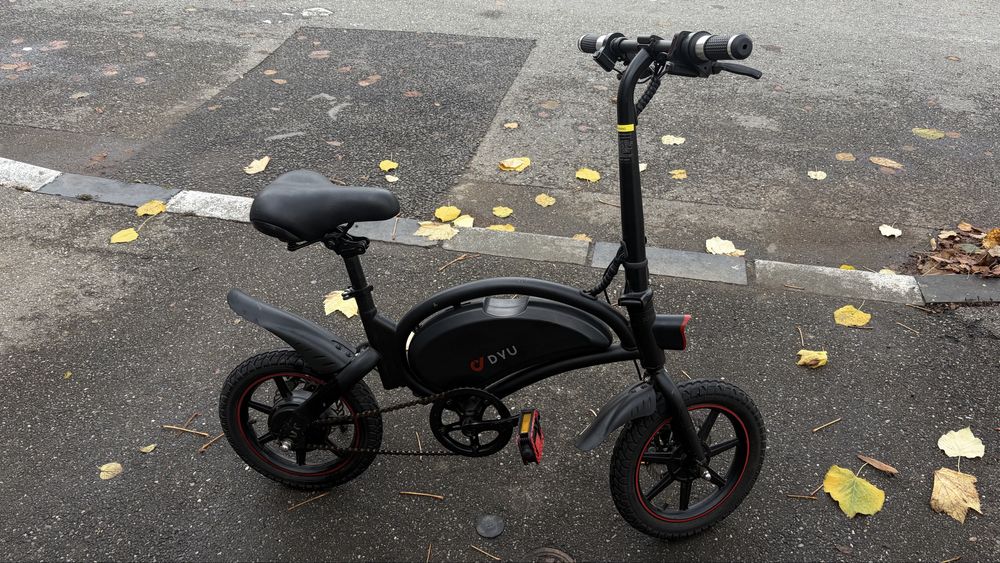 Bicicletă electrică DYU D3F
