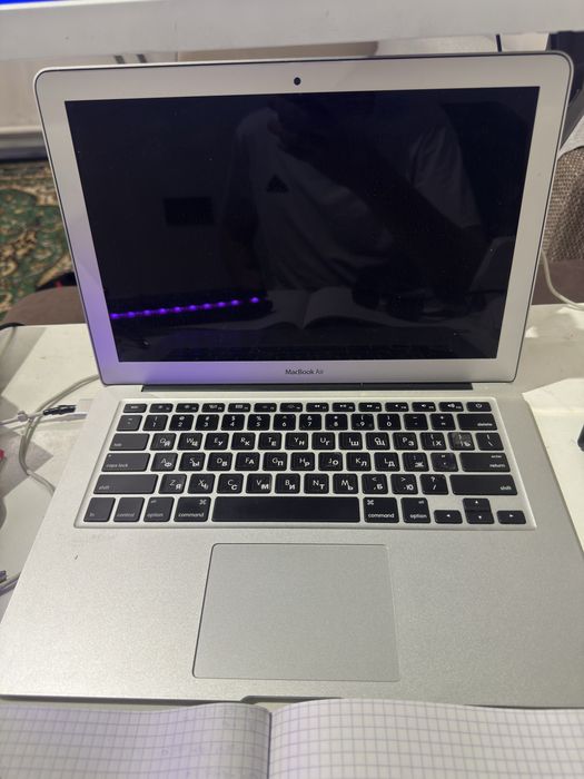 Продам MacBook Air 13 2014