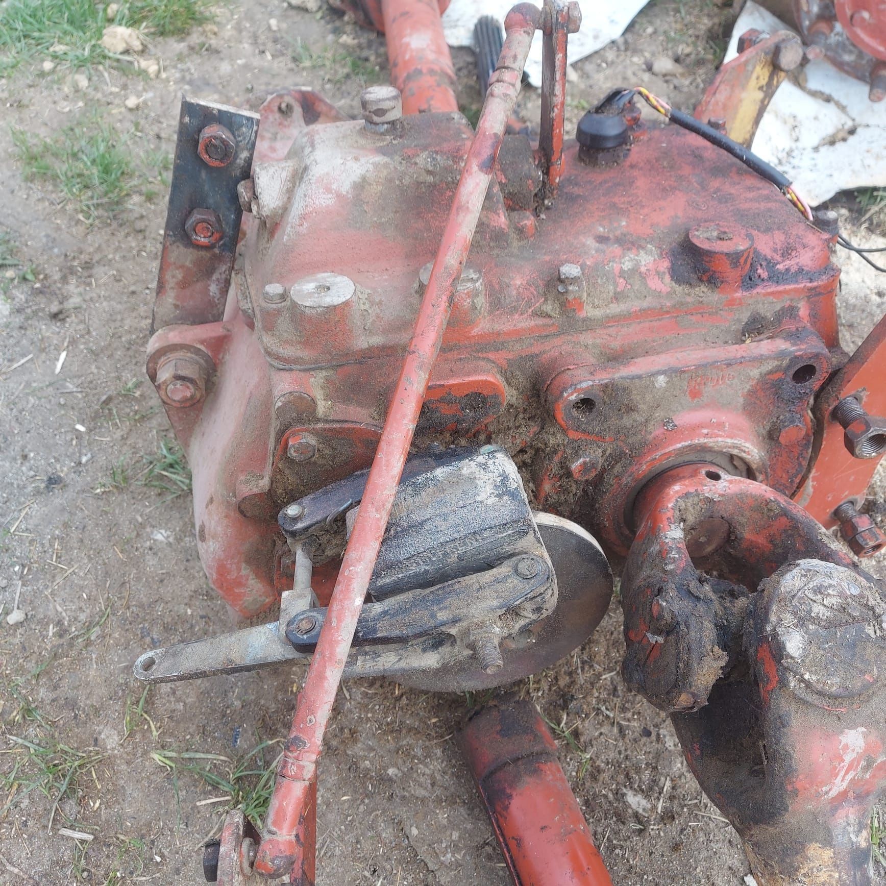 Vând cutie de viteze Combină New Holland Laverda model 3550ai fiatagri