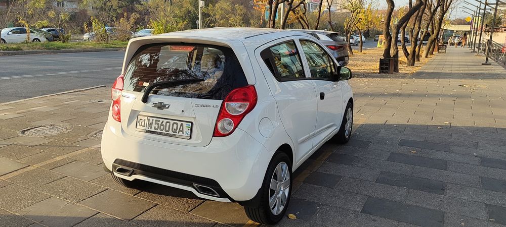 Spark 2013 Yil. Srochno sotiladi