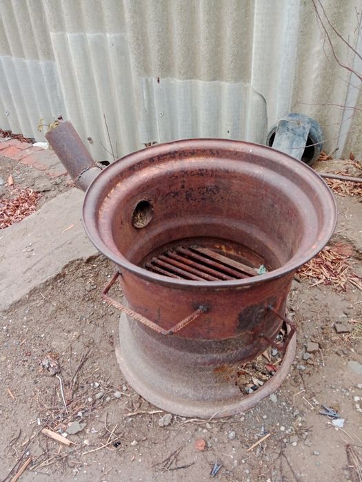 Қазансыз темір ошақ сатылады ауылдық жерге өте жақсы садақаларда өте ж