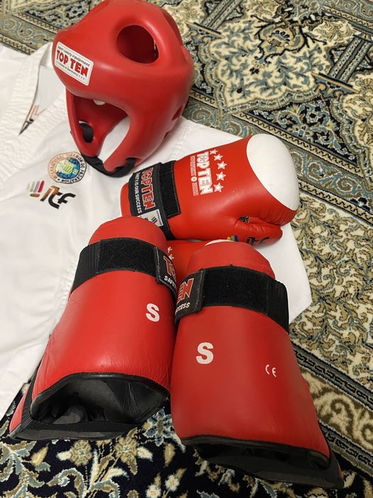 TOP TEN экипировка, шлем, перчатки, футы, кимоно для таэквондо ITF.
