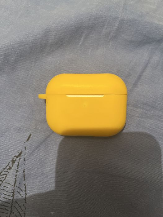 AirPods 3 pro в в хорошем состоянии