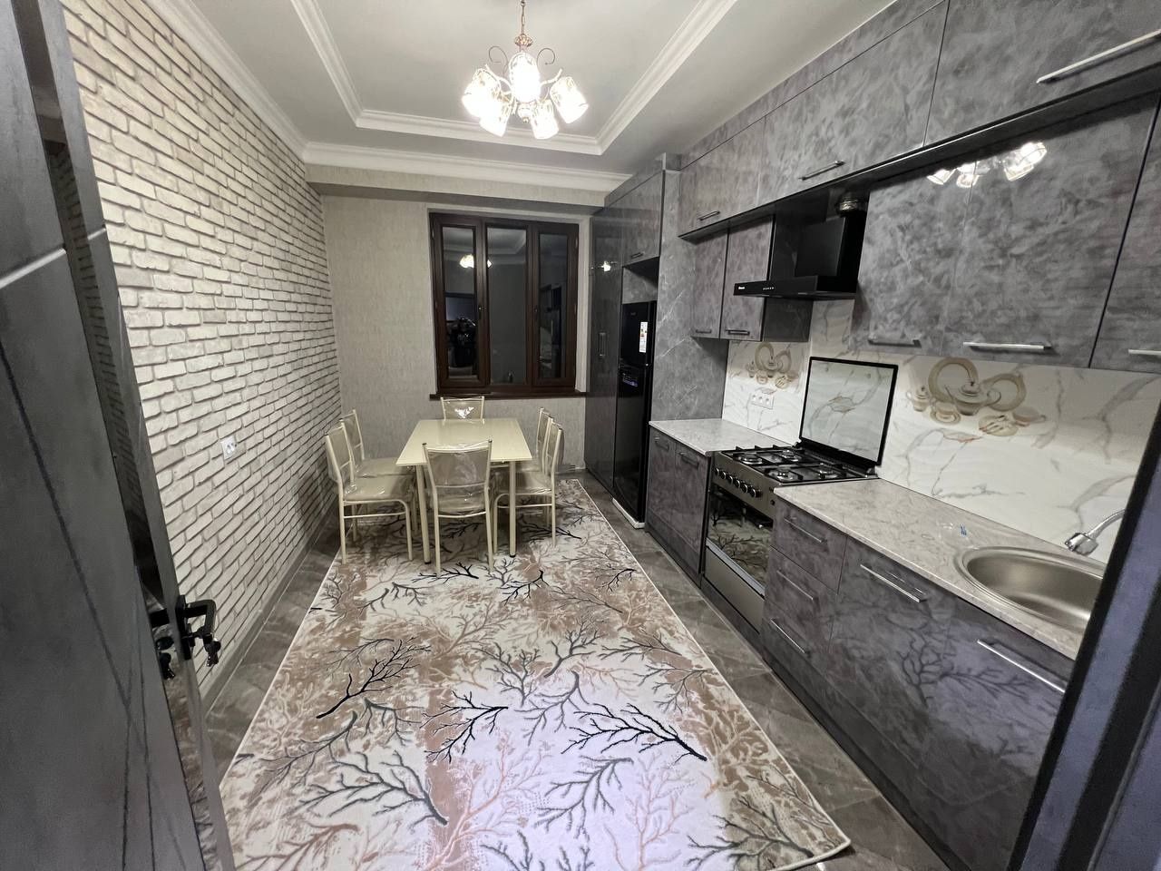 Кунлик квартира Яккасарой евро люкс фото