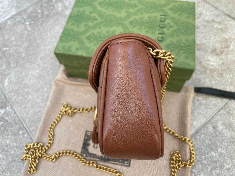 Geanta originala Gucci Marmont Super Mini piele maro Logo Gucci GG