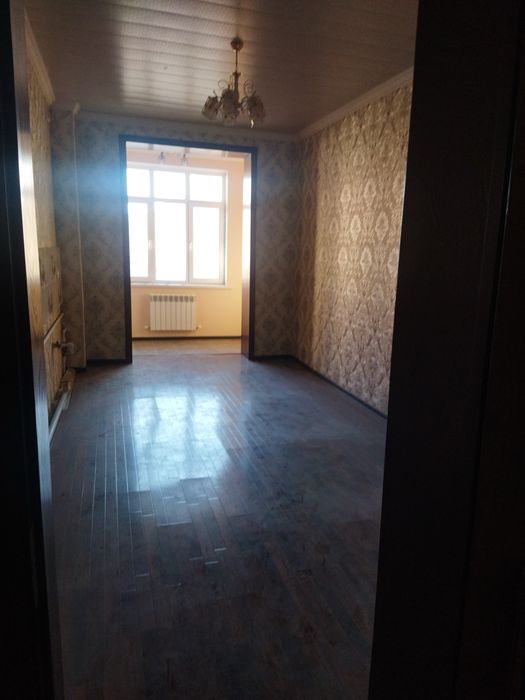 Sroshni Kvartira satiladi Bazar bette