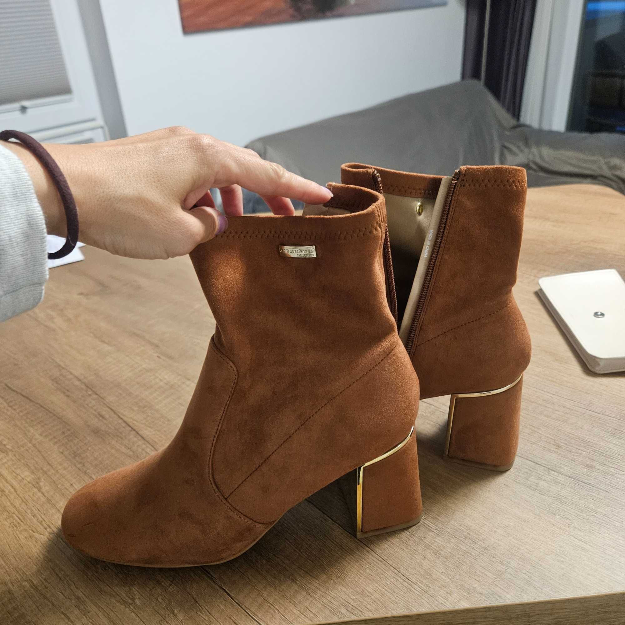 Botine maro "Les Tropeziennes par M. Belarbi" nepurtate