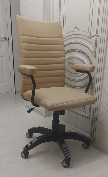 НЕДОРОГО-Кресла Разных моделей