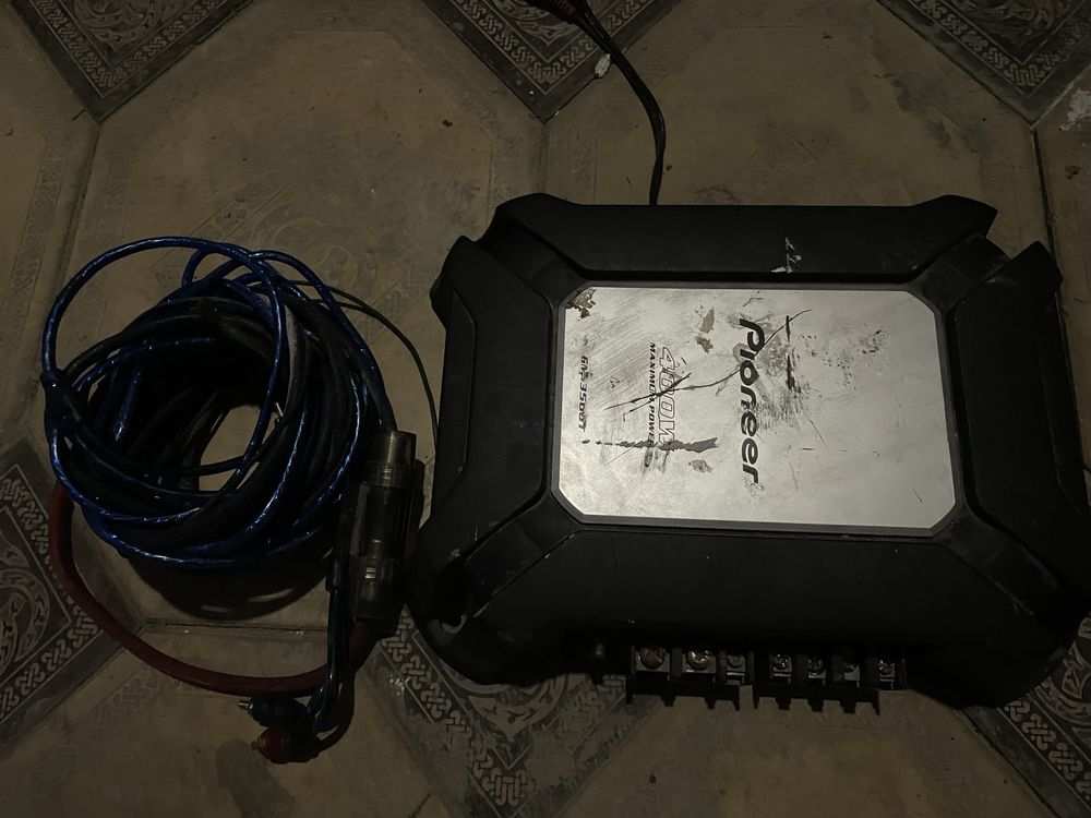 Pioneer usiliter sotiladi