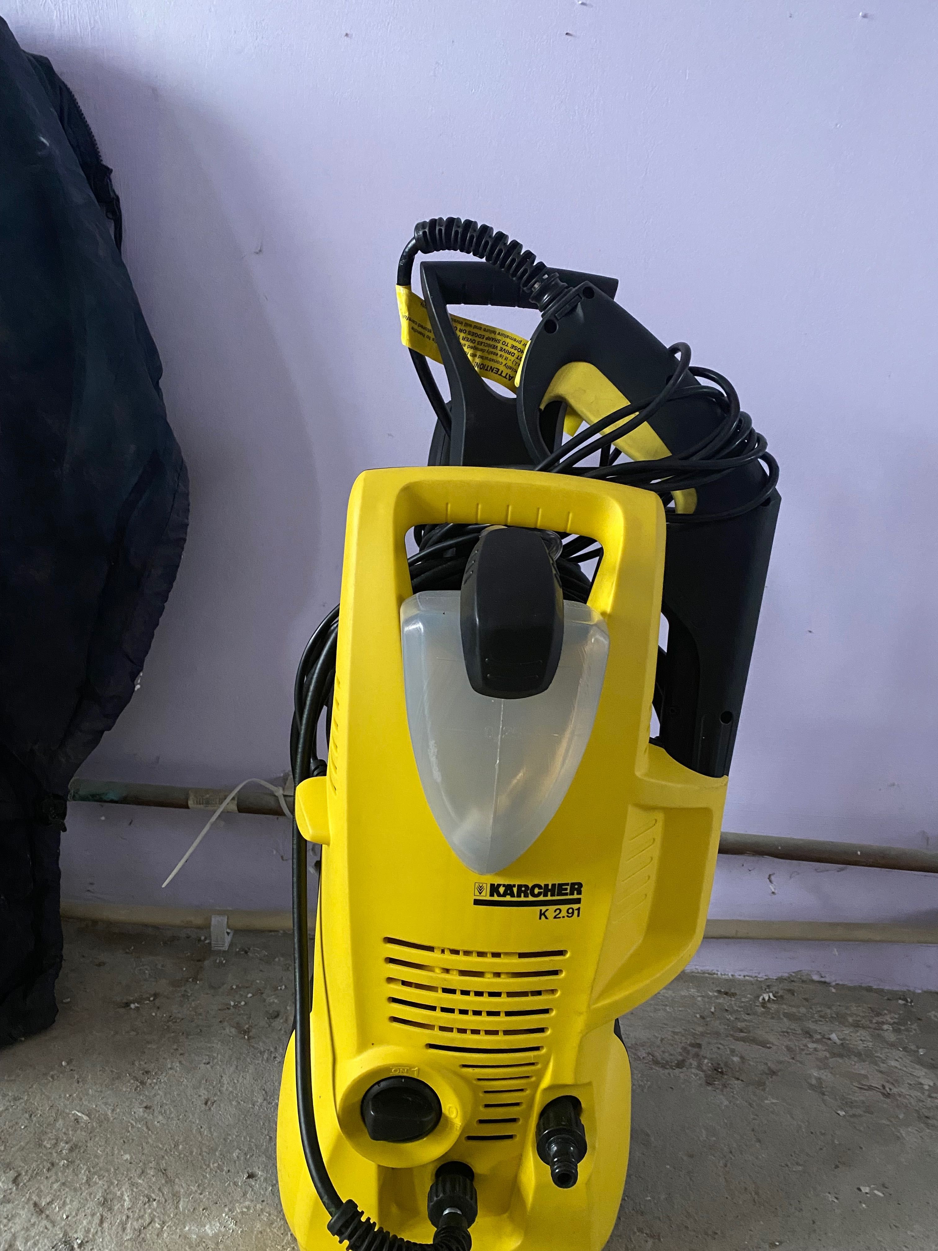 Vând aparat de spălare cu presiune Karcher K 2.91