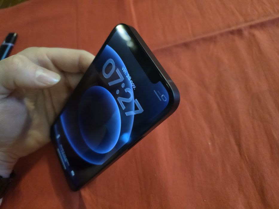 -Iphone 12, Nou, 128Gb, 4Ram, bat: 100%, Negru, ireprosabil, stare per