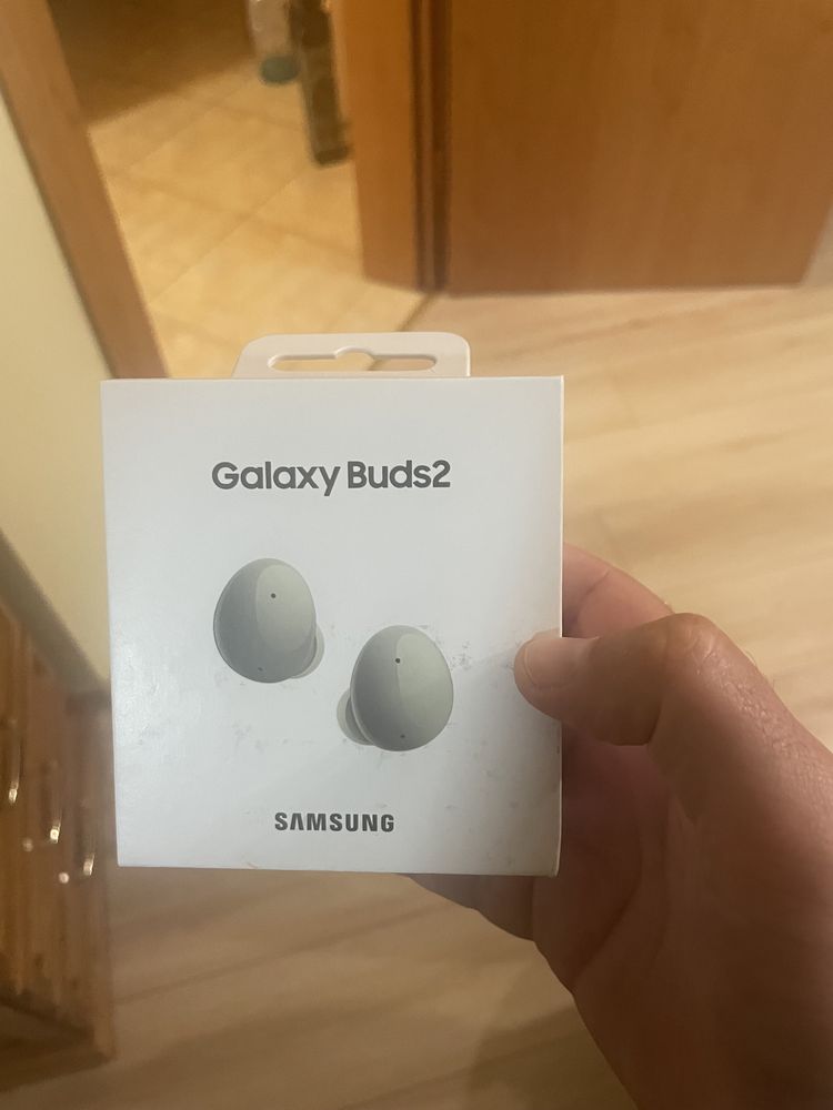 Samsung Galaxy Buds 2 нови