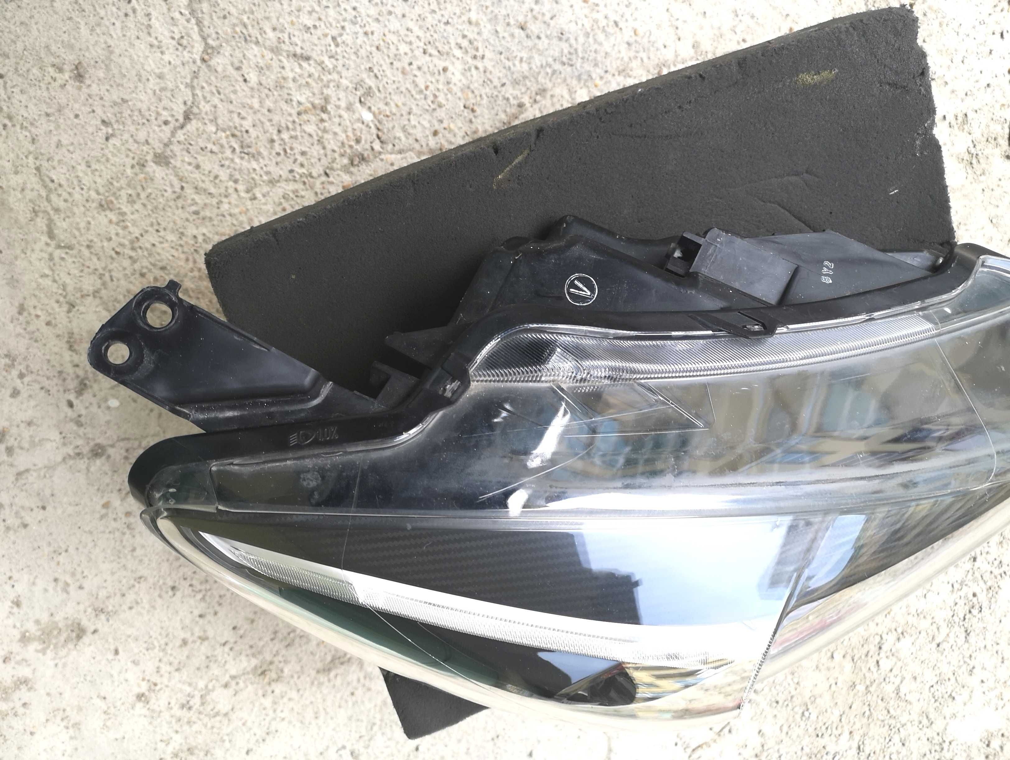 Оригинален фар Ляв Десен  Мазда 2 Mazda 2 Full Led