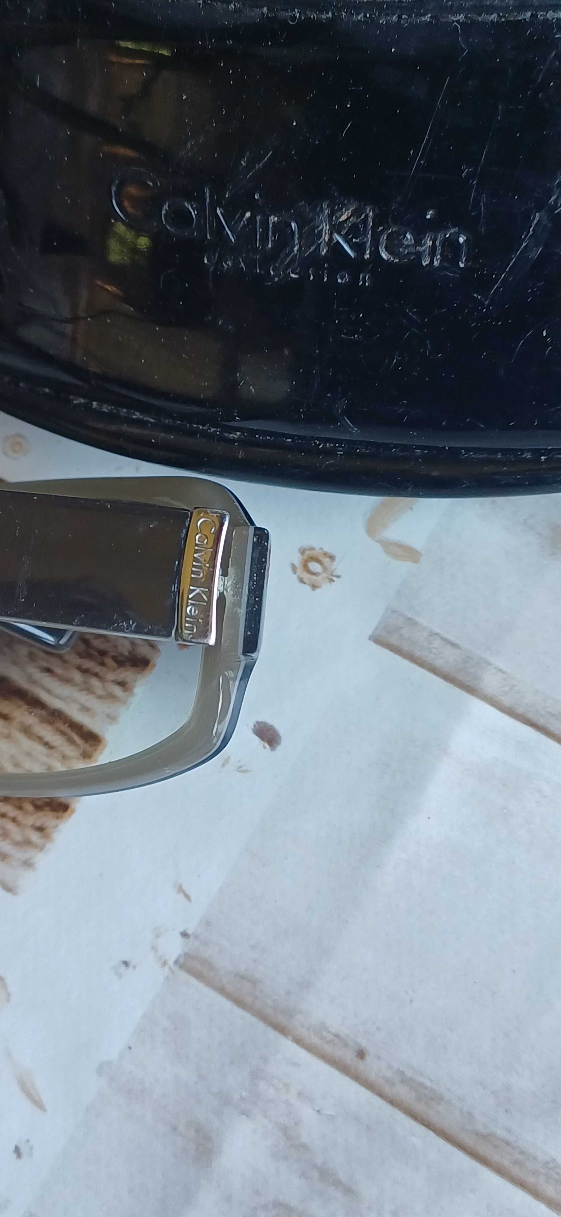 Прадавам очила Ray Ban