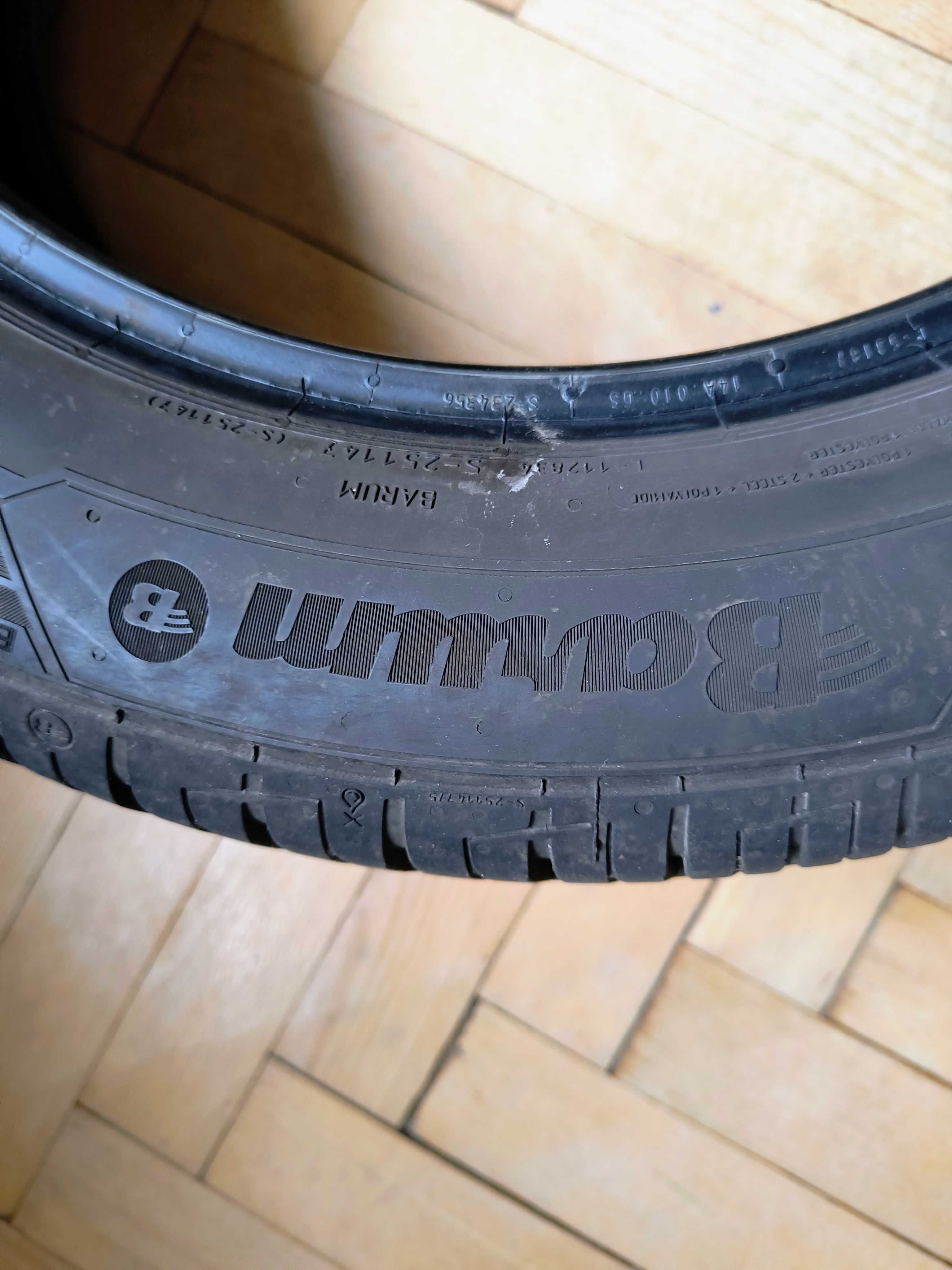Летни гуми 205/55 R16V