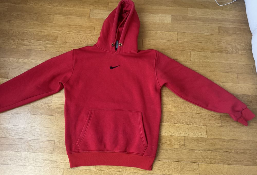 Худи Nike- с размер-40лв.