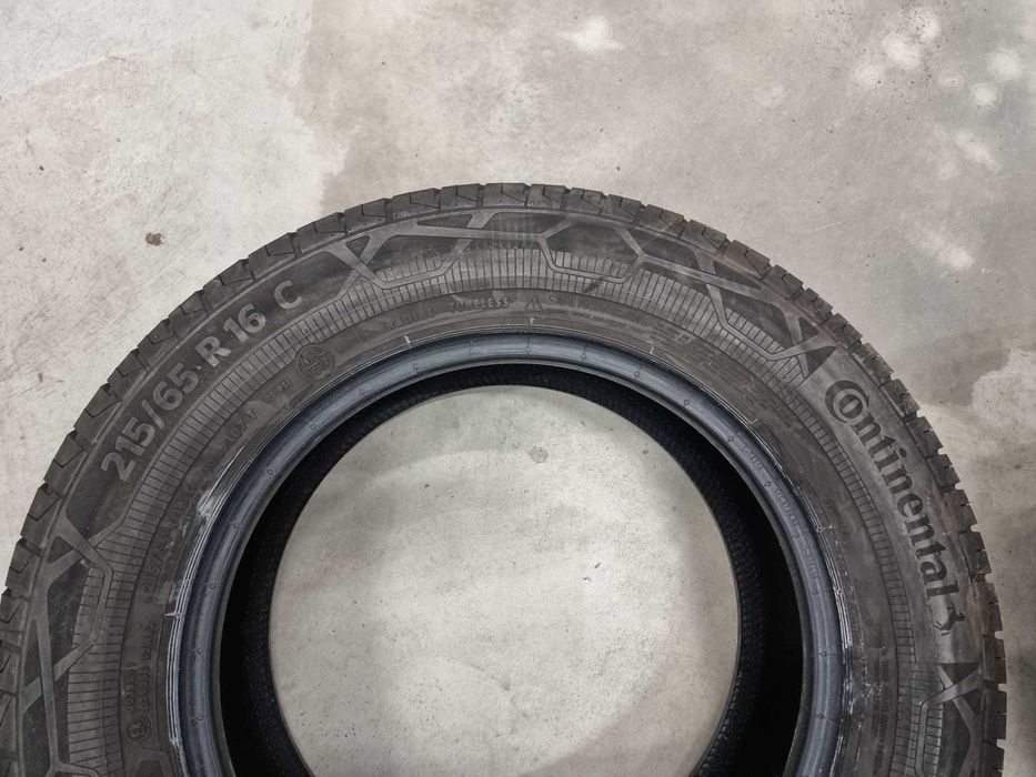 4 Anvelope VARA 215.65.16C 'Continental' [dot 2021]; stare foarte buna
