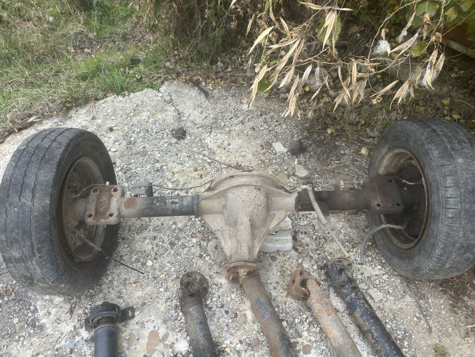 Punte spate Ford Tranzit an 2000