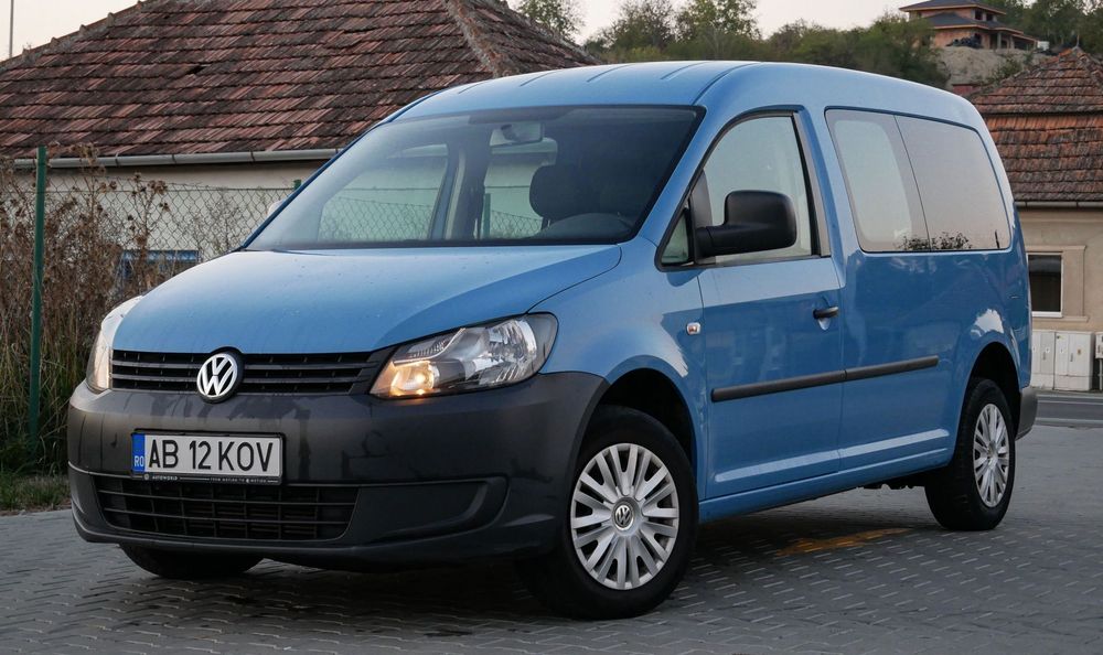 Volkswagen Caddy Masina cu 5 locuri si mult spatiu de bagaje