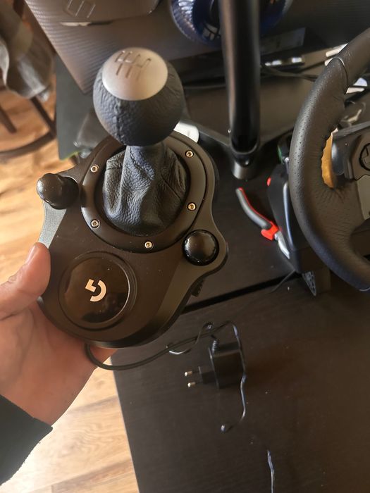 Logitech G920 + скоростен лост