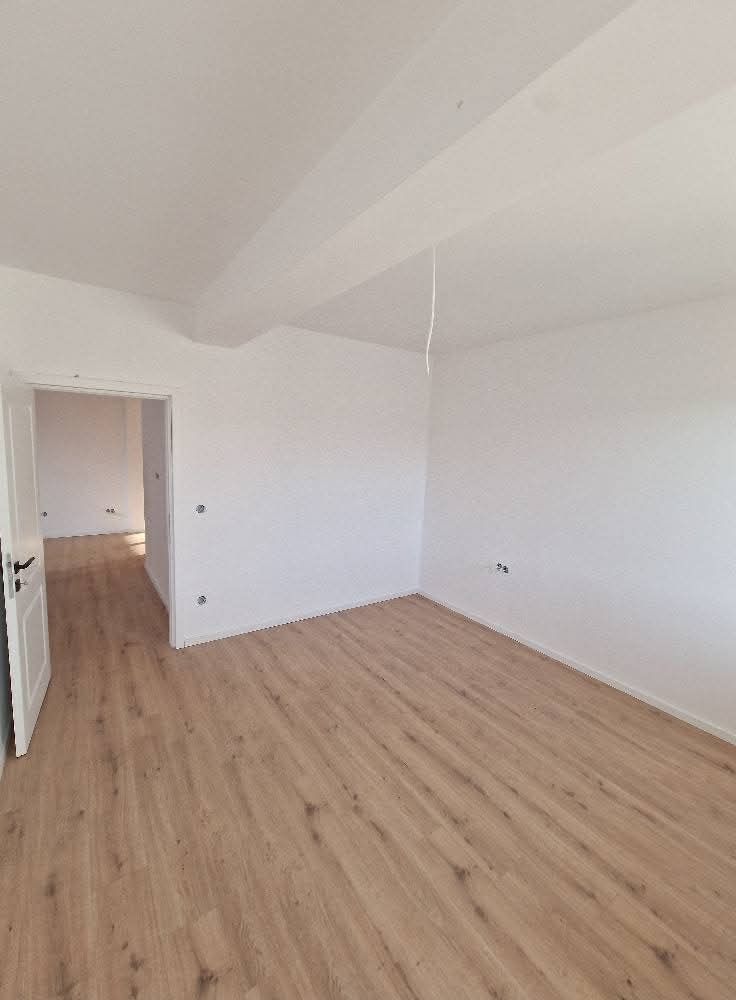Apartament de vanzare 3 camere Zavoaie