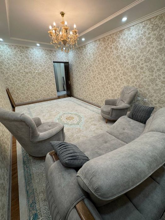 Чиланзар 1 кв-л.  1в2комнатная кирпич Евро