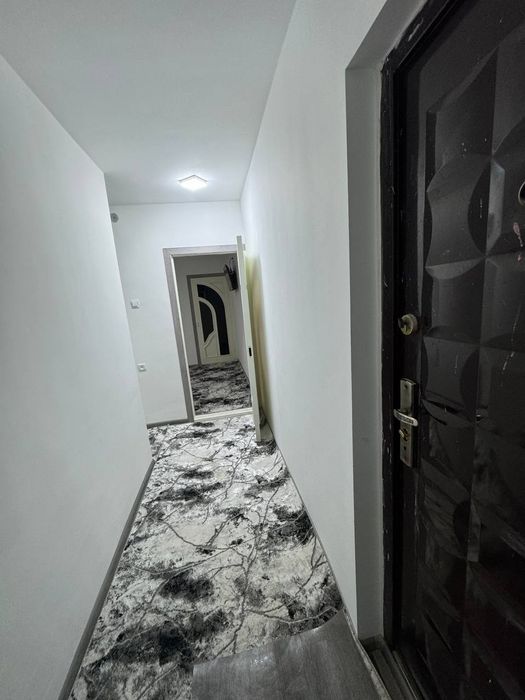Qarshi shahar markazidan kvartira sotiladi 2 xonalik