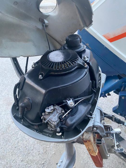 Honda 2 four-stroke