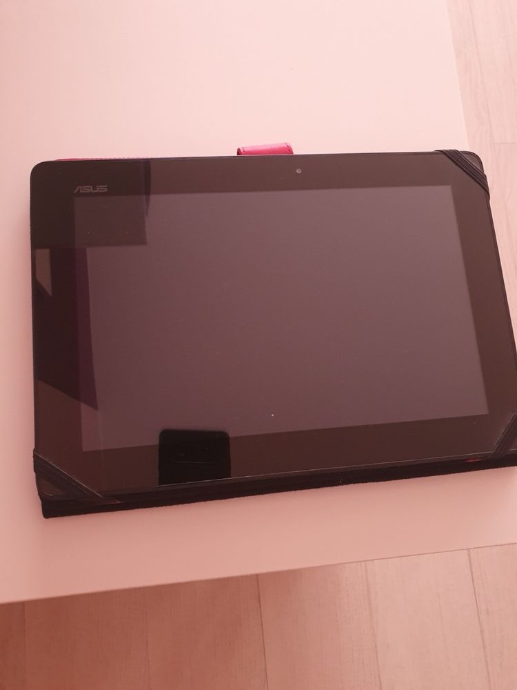 Таблет ASUS ME302C