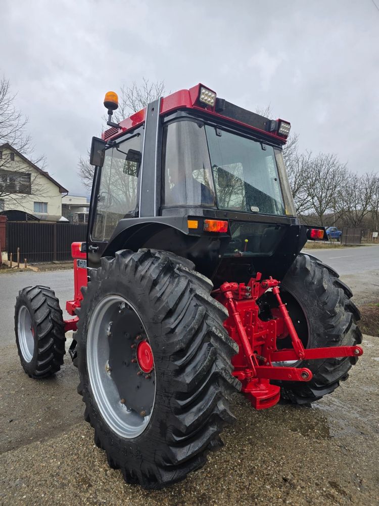 Tractor International 745xl