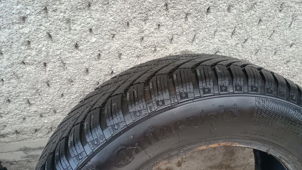 Зимни гуми CONTINENTAL 195/65/15' - 4 бр.