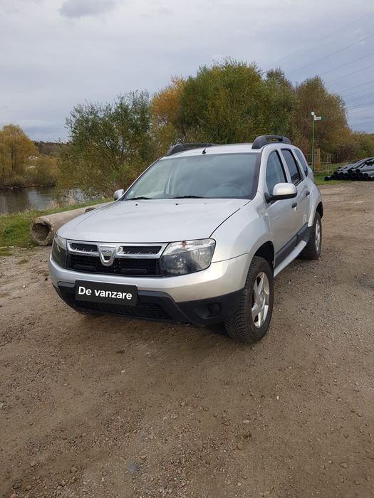 Vand  Dacia Duster 4x4, diesel 1.5 dci
Fără aer