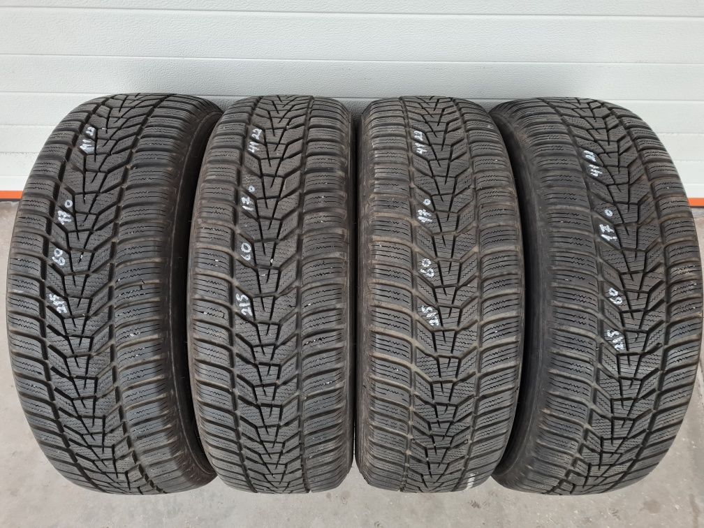 Зимни гуми 4 броя HANKOOK WinterIcep Evo3 215 60 R17 дот 4122