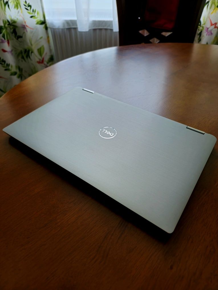 Laptop Dell Latitude 7400 2 in 1