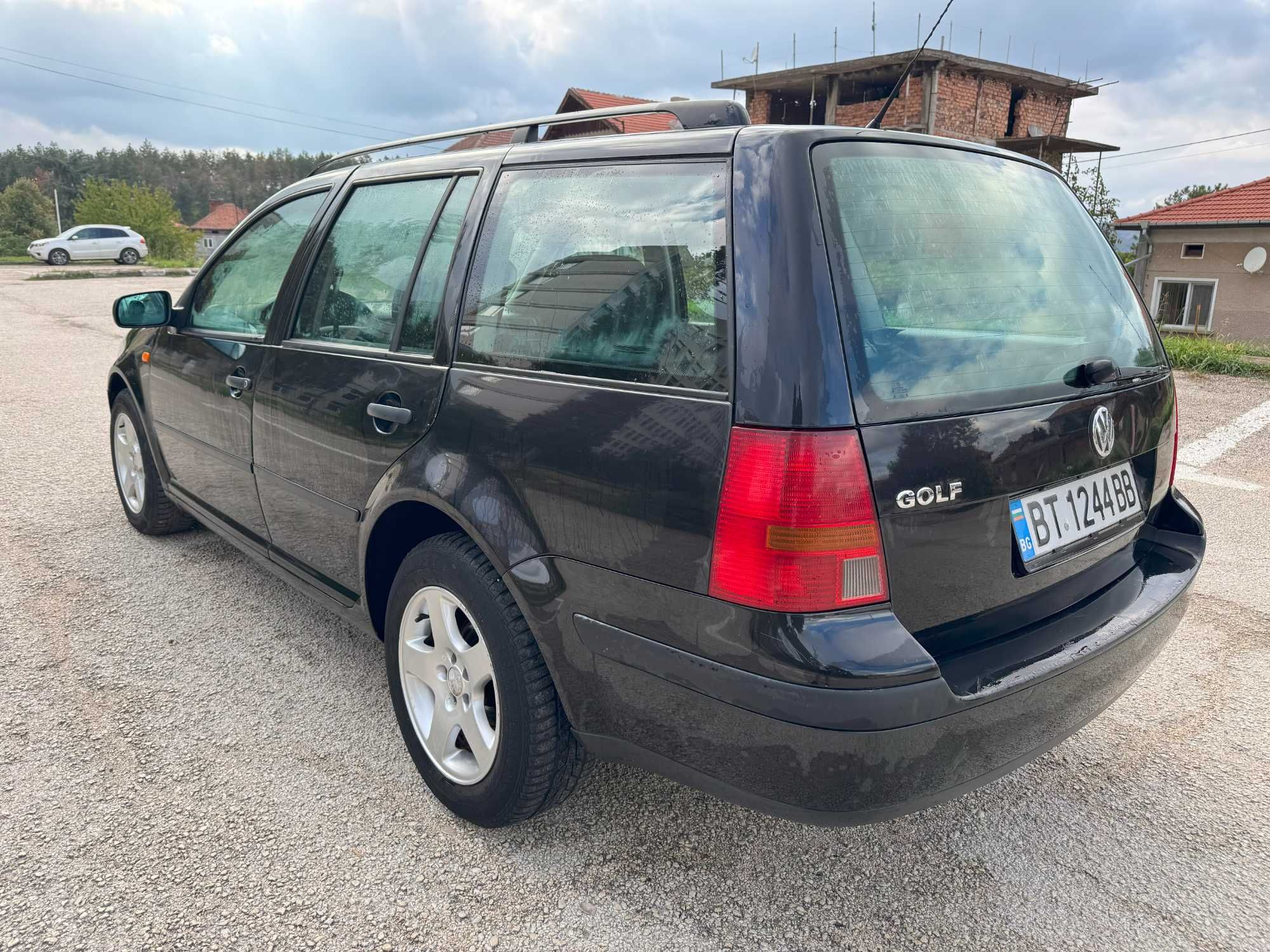 VW Golf 4 1.4i 2000 г. - Бартер