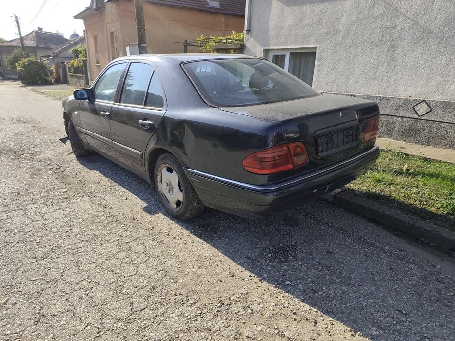 Мерцедес Е250 ТДИ 150к.с. На части