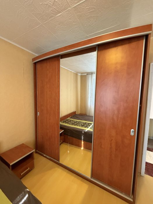 Vând mobilă dormitor