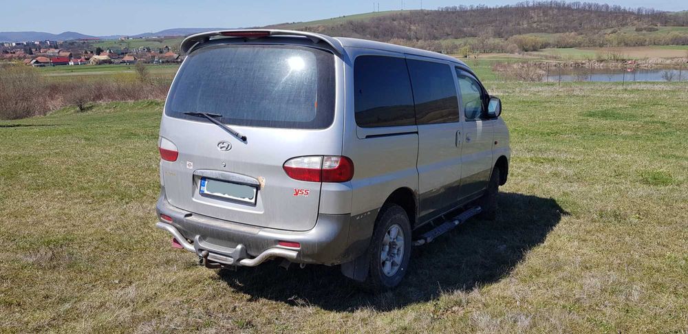 Hyundai H-1, 4x4 Starex