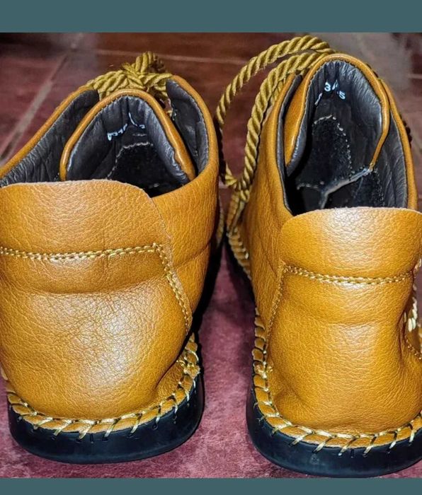 Ghete din piele naturală cusuți manuali