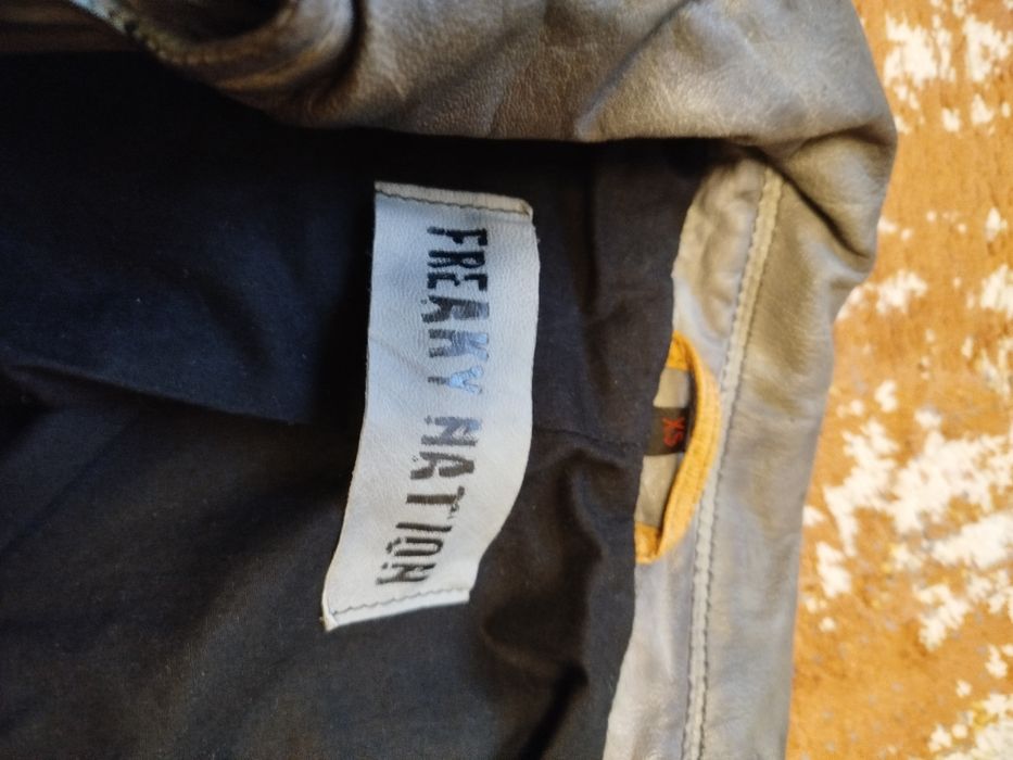 Дамско кожено яке Freaky Nation XS