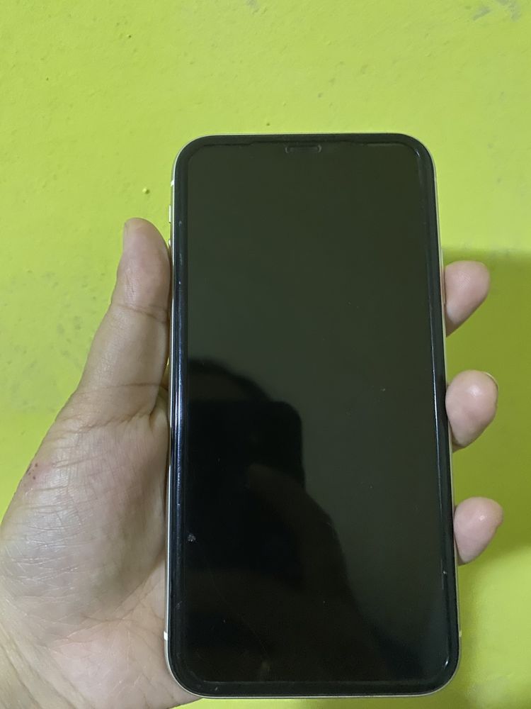 Айфон 11 64G с гарантией
