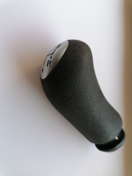 Nuca schimbator Dacia, Husa piele volan