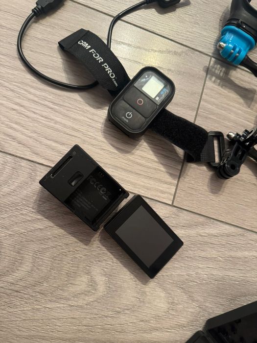 Camera go pro Hero 3  cu multe accesorii