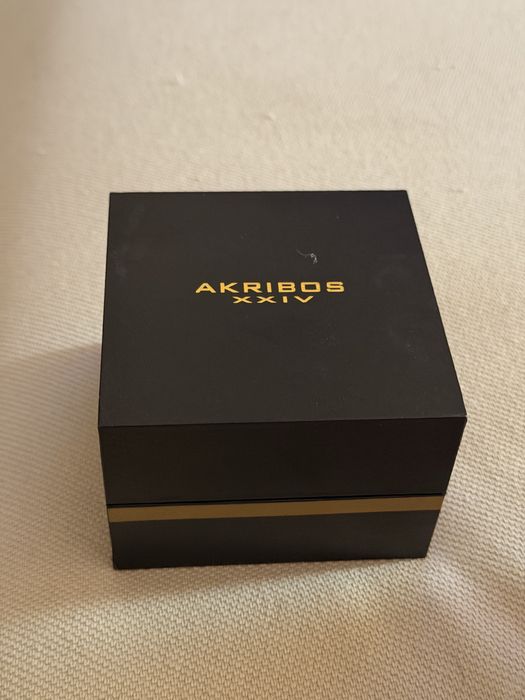 Ceas nou quartz Akribos XXIV AK1095, metalic, in cutia originala