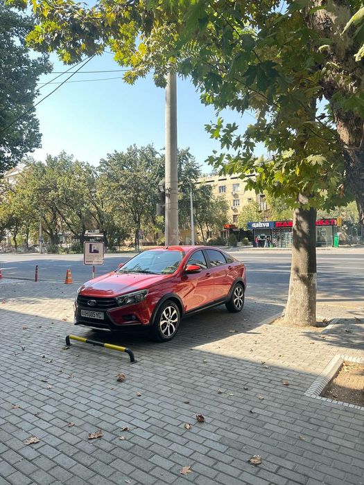 Lada vesta sotiladi