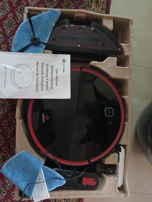 Aspirator cu apă robotizat cu aplicație WIFI și telecomandă LeFant NOU